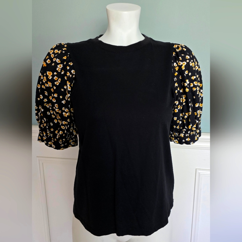 "Who What Wear" Small Black and Yellow Blouse with Puff Sleeves